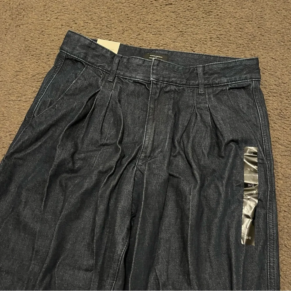 Banana Republic Luxe High Rise Wide Leg Pleated Trouser Jeans NWT
